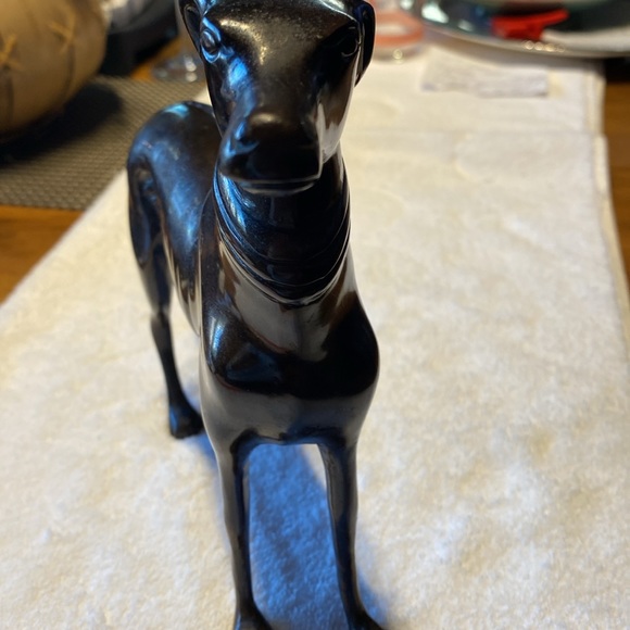 Vintage bronze Italian greyhound/whippet. Some minor scratches.heavy. 2.6 pounds - Picture 3 of 12